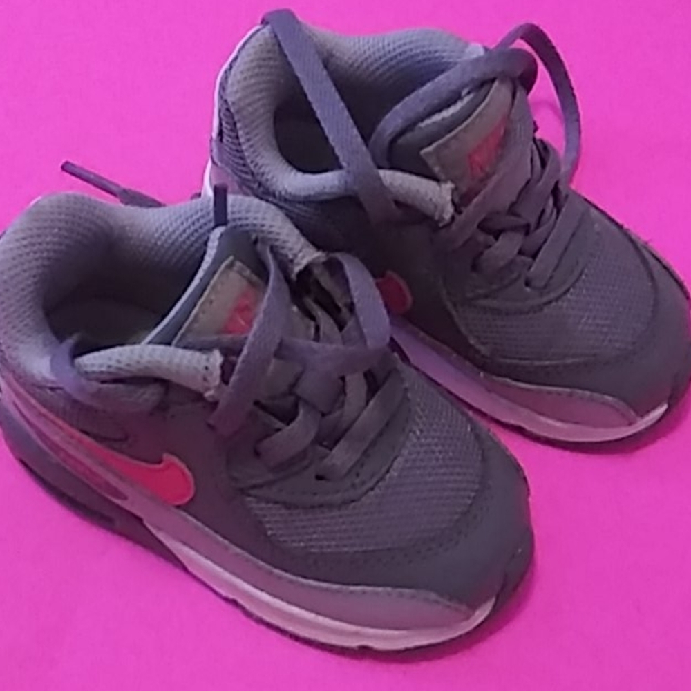 Baby shoes